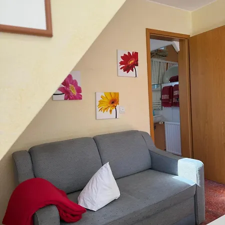 Haus Sonnenschein Ξενοδοχείο με διαμερίσματα 3*