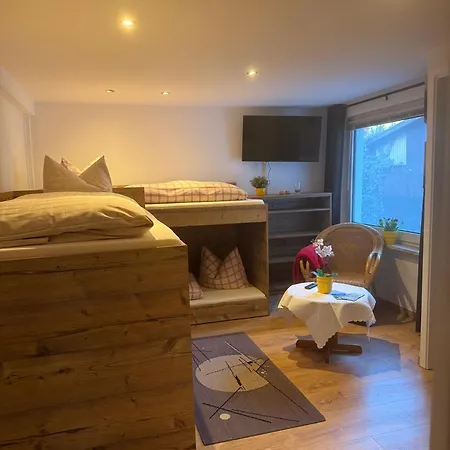 Haus Sonnenschein アパートホテル
